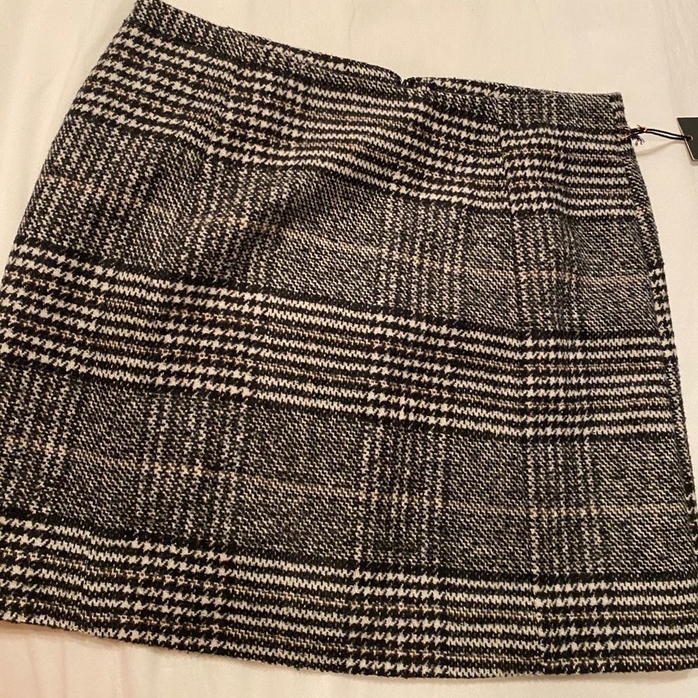 Skirt!
